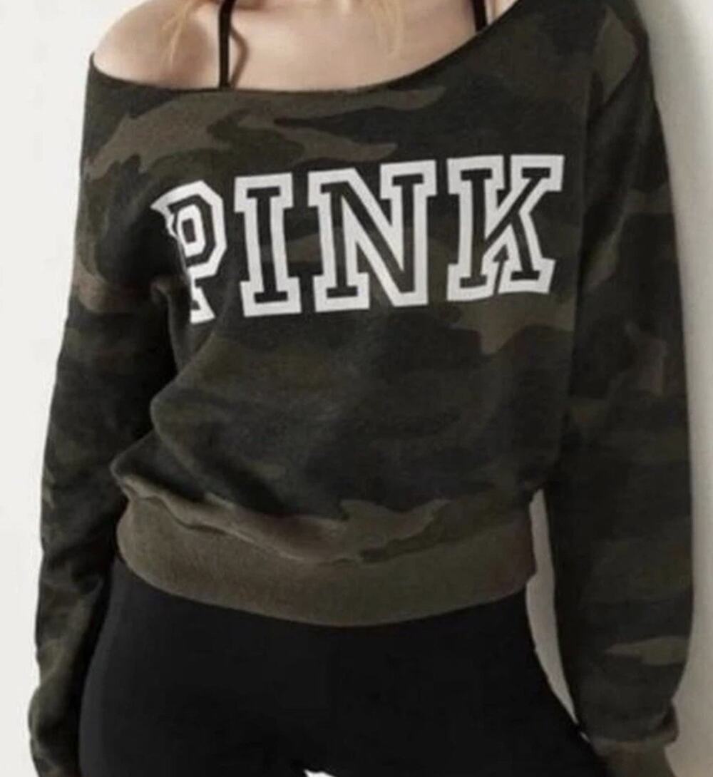 VS Victoria’s Secret PINK Slouchy Off Shoulder Crew Sz XS Camo Logo Green Black